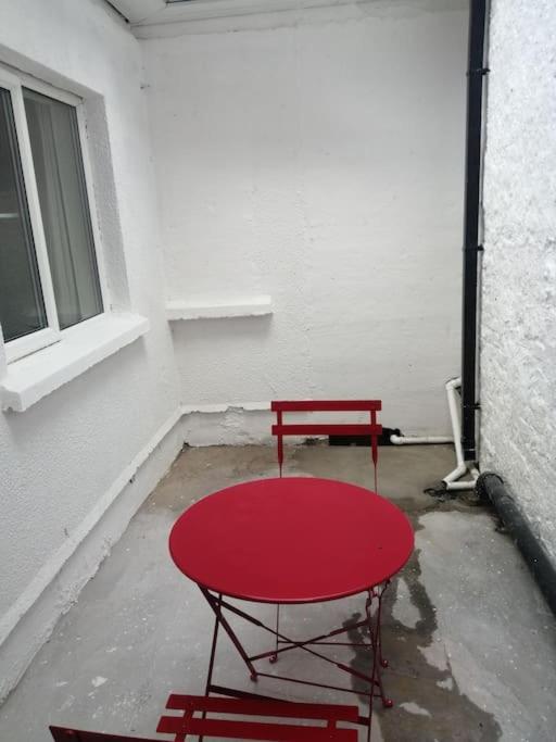 Cosy City Apartment Cork Bagian luar foto