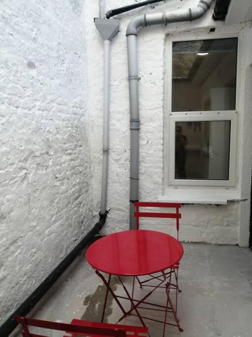Cosy City Apartment Cork Bagian luar foto