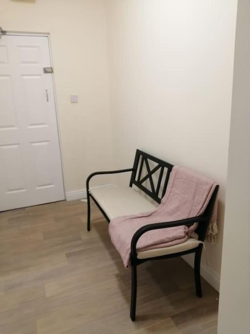 Cosy City Apartment Cork Bagian luar foto